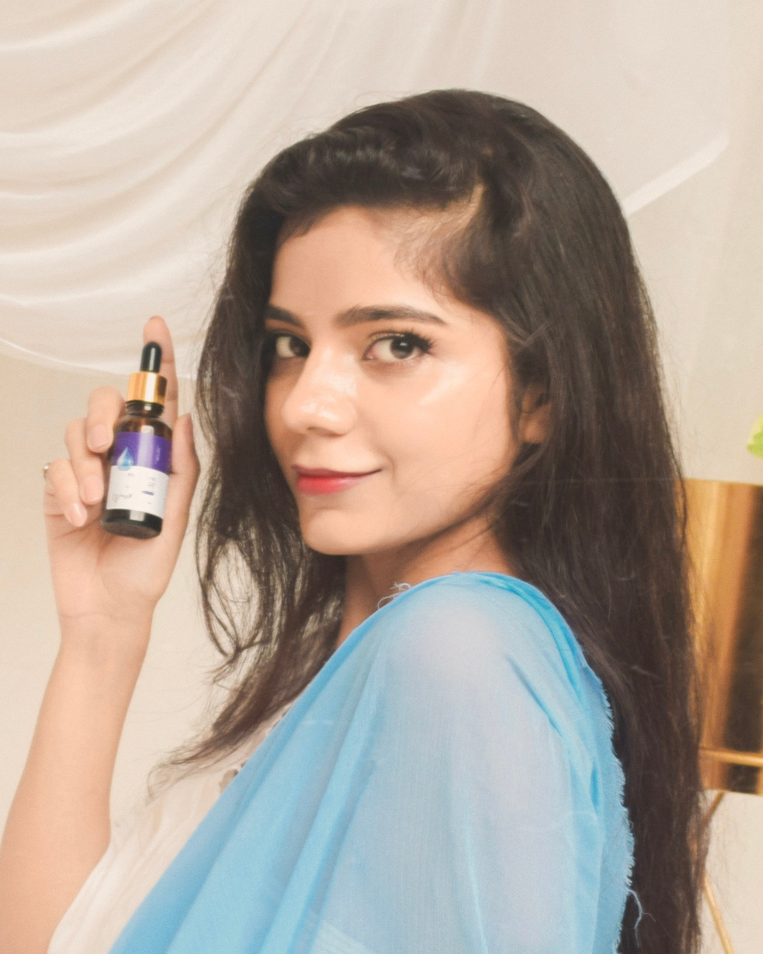 Hyaluronic Acid Serum 2% + Rose Extract.